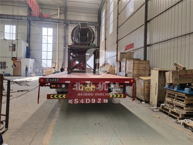 北斗機械冷炭機表現(xiàn)出色,裝車運往浙江